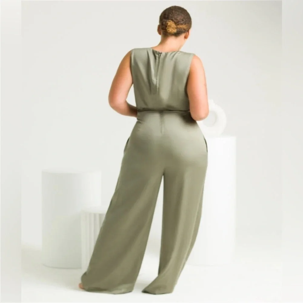 Ettitude Satin Jumpsuit Eco Bamboo Size L In Moss Green